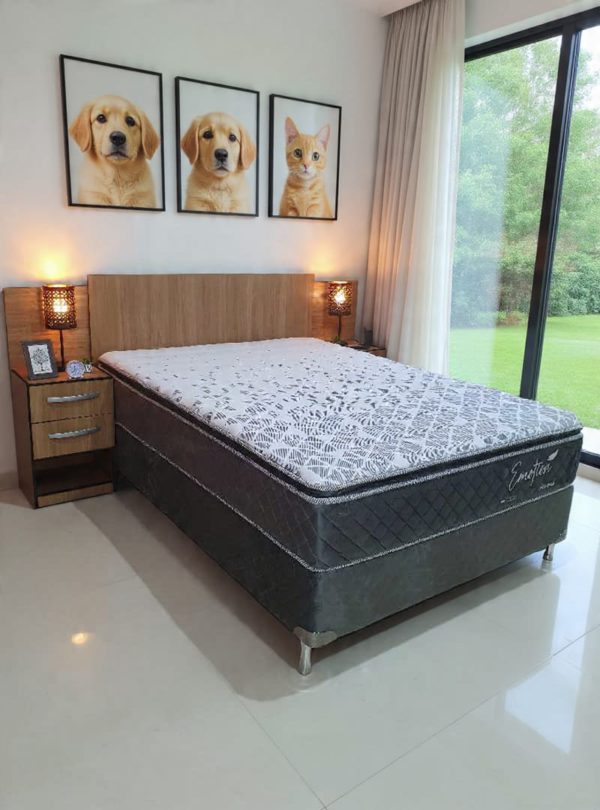 Sommier Emotion Plus + Cabecera Cubana + 2 mesas y cada mesa con 2 cajones (con 4 opciones de tamaños)